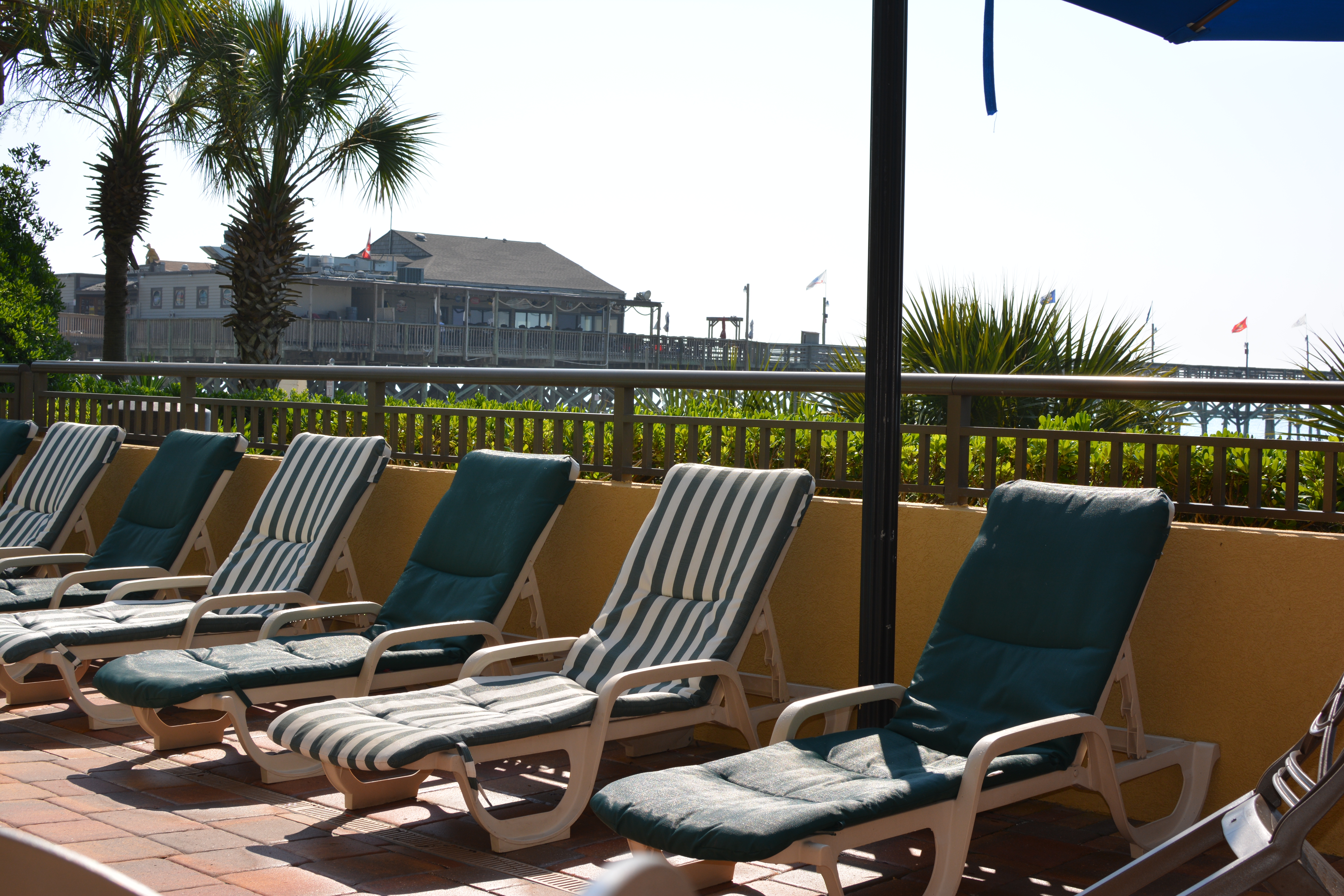 Holiday Inn at the Pavilion - view of Pier 14 and boardwalk from the pool deck