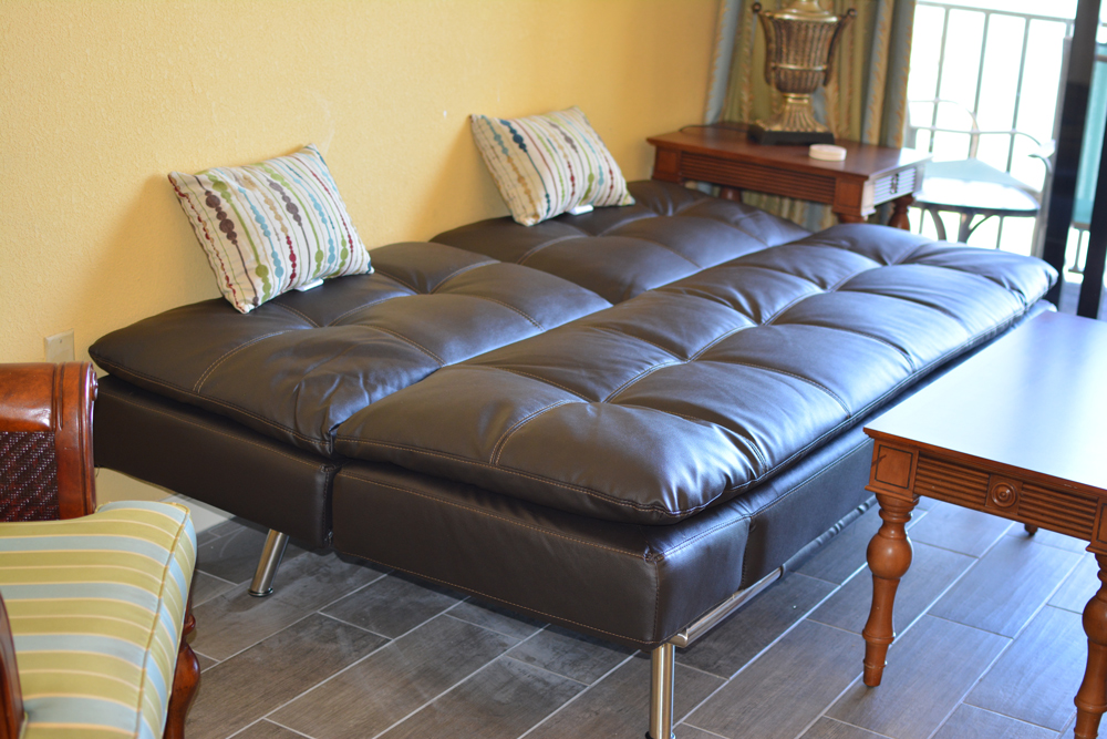 Holiday Inn at the Pavilion - living area overlooking the beach, the pier & the boardwalk with leather futon