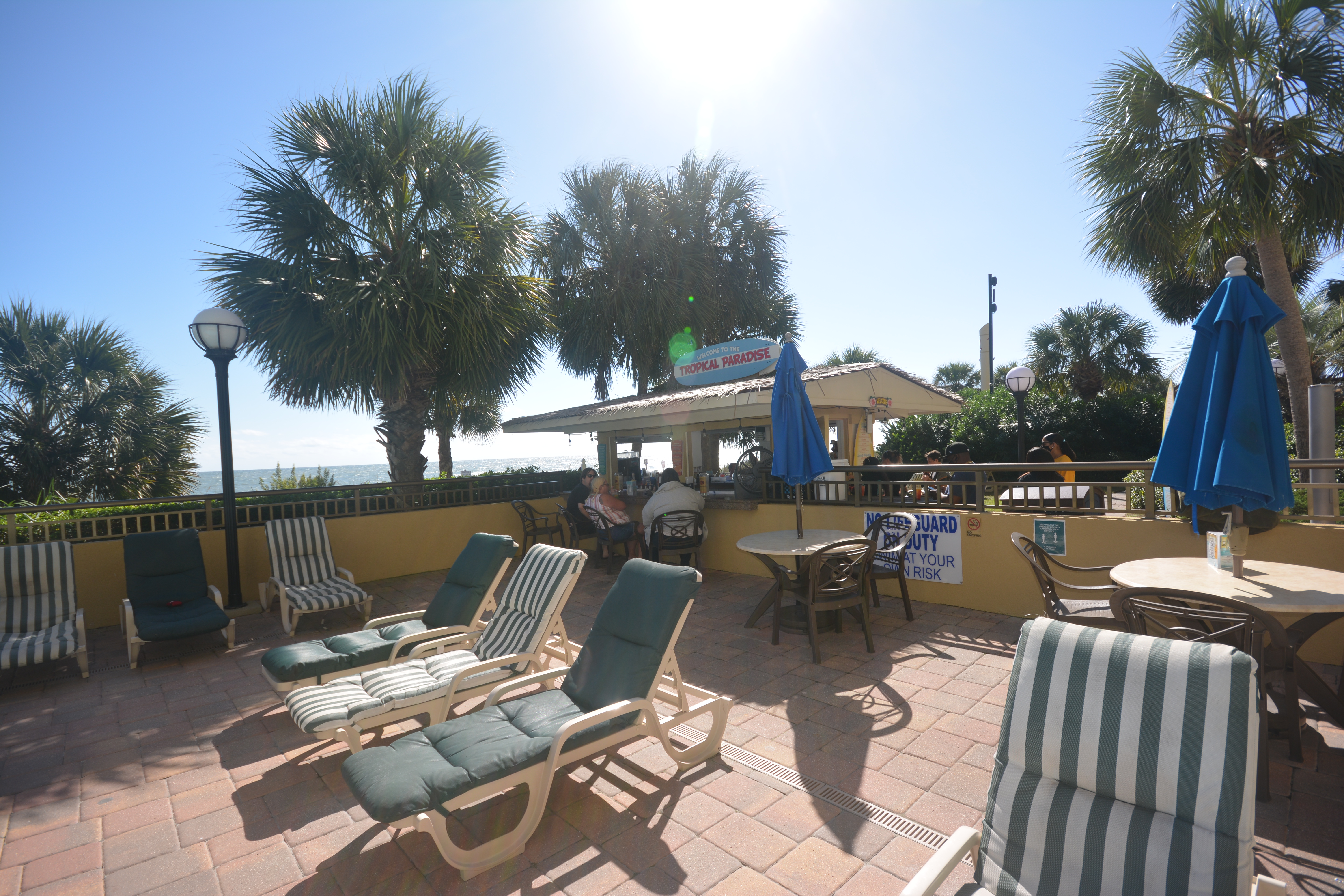 Holiday Inn at the Pavilion Beach Bar