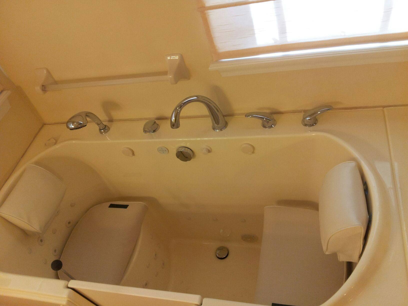 Theratub Walk In Tubs Best Usa Design Step And Warranty Best Walk In Tub Shower Senior Elderly Usa